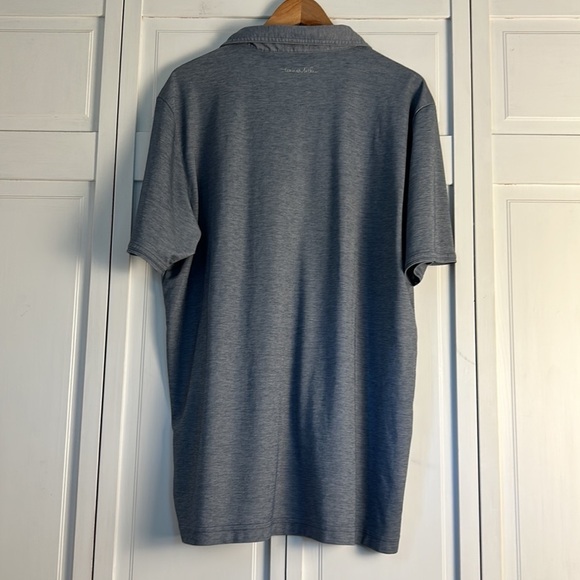 Travis Mathew Golf Polo Heather Blue/Grey w/ Embroidered Logo Size: XL - Picture 2 of 7